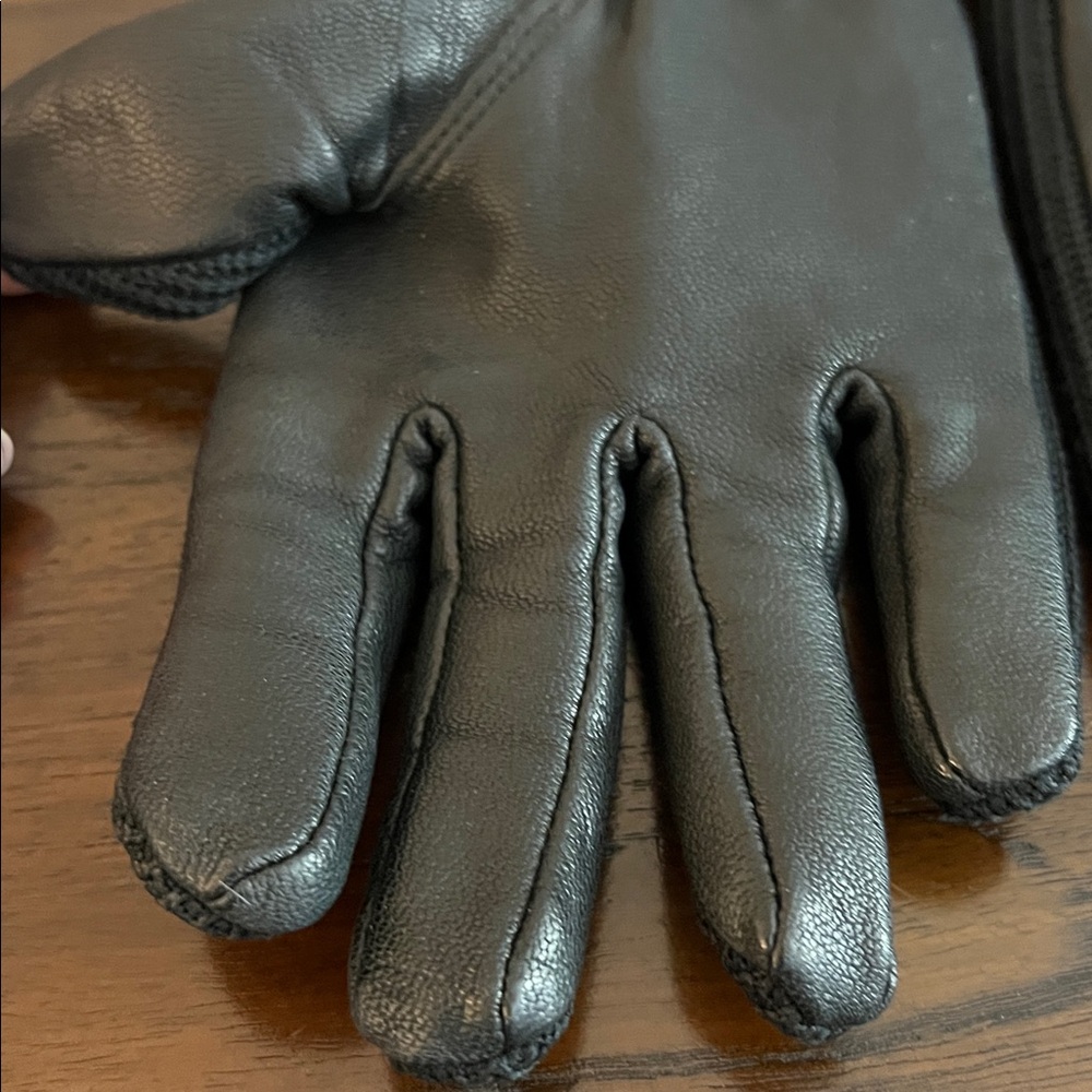 Spyder Black Knit and Leather Gloves with Embroidered Spyder Logo, Size Medium - Picture 5 of 10